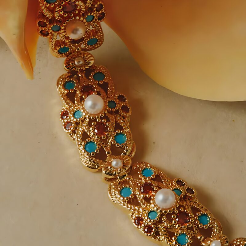 Gilded Reverie Hollow Antique Bracelet - Immagine 7