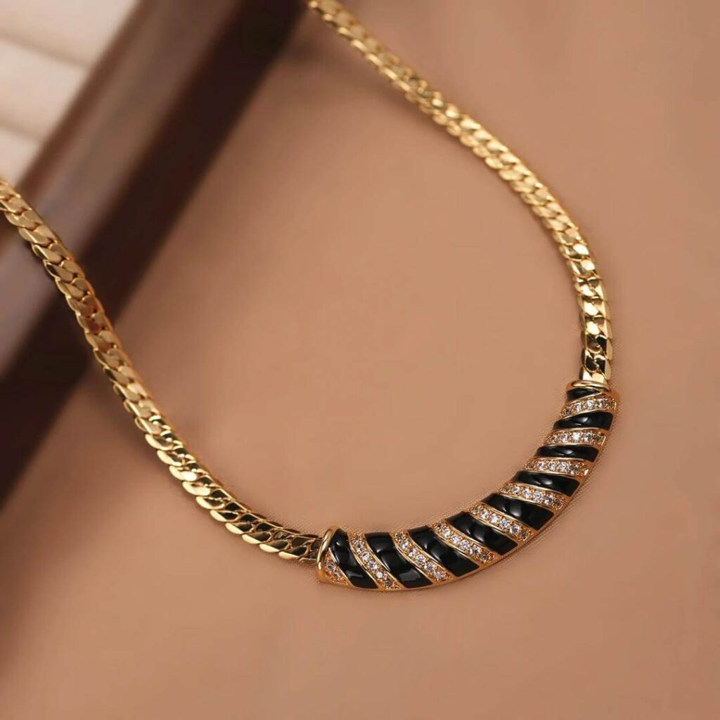 Vintage Choker Necklace2
