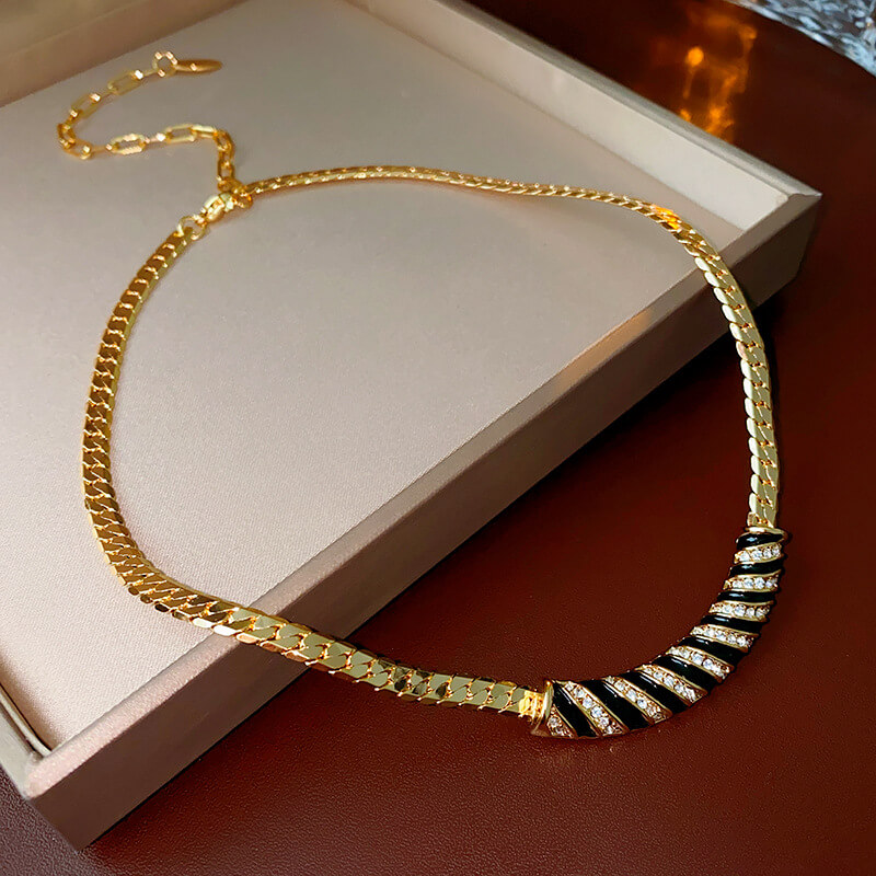 Vintage Choker Necklace1