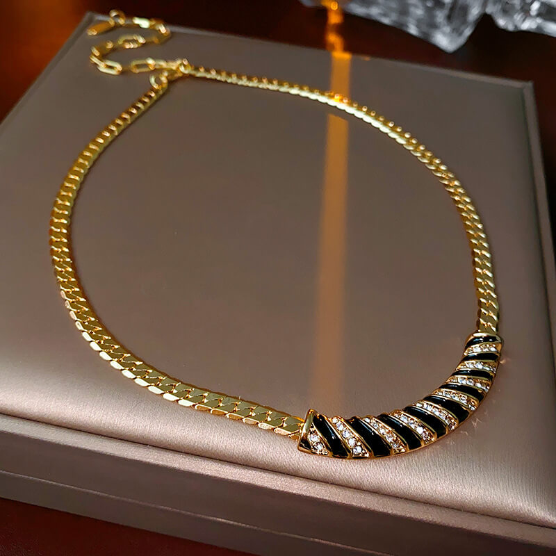 Vintage Choker Necklace6